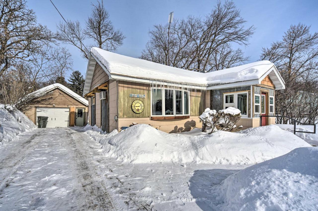 Family Home - Walk To Town And Balsam Lake! Exterior photo