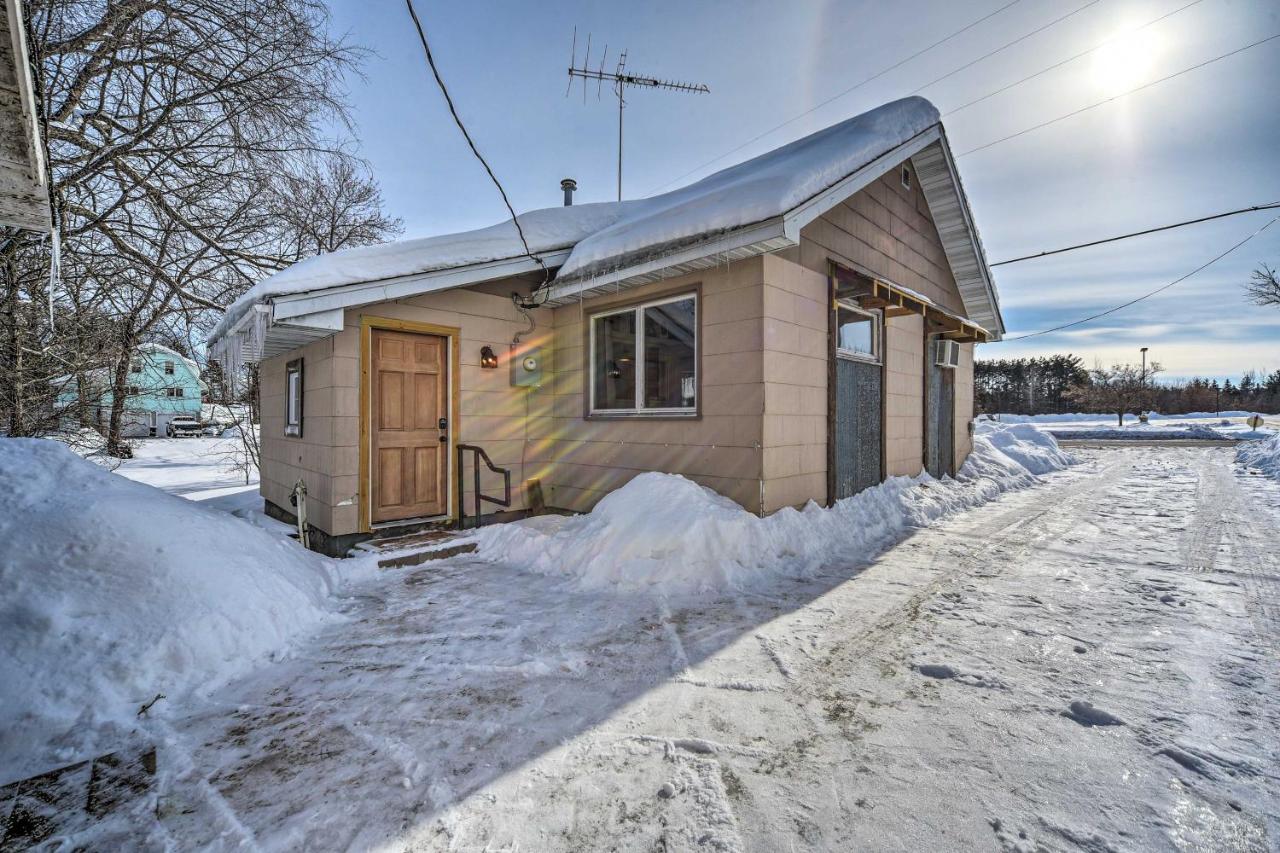 Family Home - Walk To Town And Balsam Lake! Exterior photo